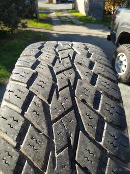 285/70 r17 - 5