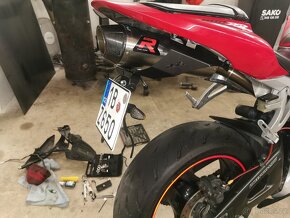 Honda CBR 600RR PC40 - 5