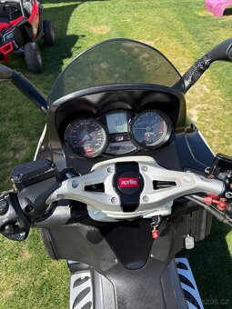 Aprilia SRV 850 - 5