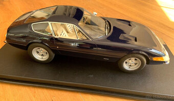 Amalgamový model Ferrari 365 GTB4 DAYTONA v měřítku 18 - 5