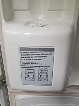 LEDNICE S MRAZAKEM,VELKA,PLNE FUNKCNI - 5