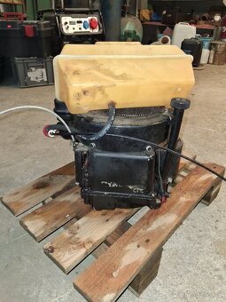 Prodám motor briggs stratton 8 hp, zahradní traktůrek - 5