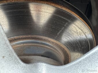 Subaru Tribeca 4X4 3,0i 180 KW AUTOMAT 7 MÍST - 5