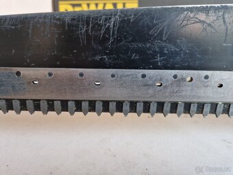 Pila DeWALT Aligator DWE 398 - 5