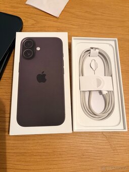 Apple iPhone 16 Black 128 Gb v záruce - 5