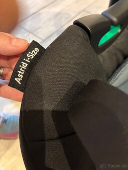 Vajičko, autosedačka s bází Lionelo astrid i size - 5
