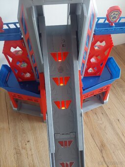 Věž tlapková patrola, auta, postavičky, puzzle, kostým - 5