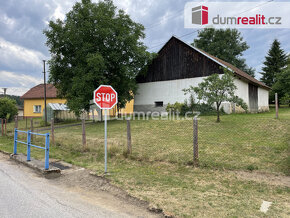 Prodej bývalé zemědělské usedlosti v obci Moraveč, okres Pel - 5