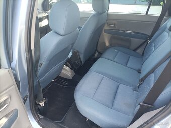 Mazda 2 1,4 59kw - 5