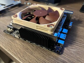 ASRock DeskMini X300 + Samsung Odyssey G65B - 5