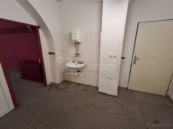 Pronájem obchodní prostory, 30 m2 - Kolín I, ev.č. 00763 - 5