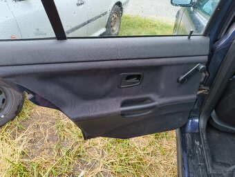 Sedačky + tapce BMW e36 - 5