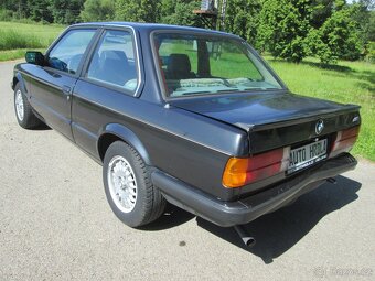 BMW E30 320i 6V Coupe 12/1985 1.majitel 117tis.km serv.kniha - 5