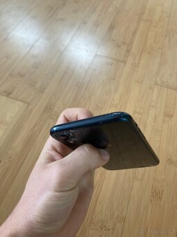 Apple iPhone XR 128gb-baterie 73%-foto neostří-prasklý - 5