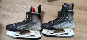 Brusle Bauer Hyperlite - 5