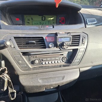 Auto na náhradní díly - 5