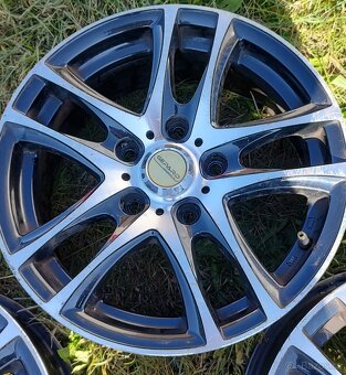 Alu kola 5x114,3 R15 - 5