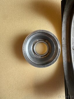 Kryt karburátoru jawa 350 - 5