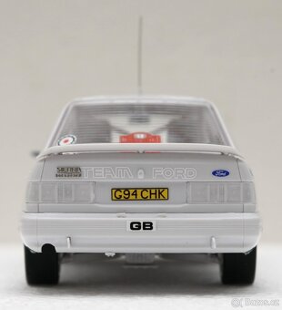 FORD SIERRA COSWORTH 4x4 (1991) - hotový model (1:24) - 5