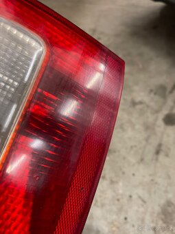 Světla Octavia 1 - 5