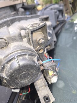 Vw Touran predni svetla led - 5