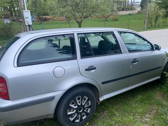 Škoda Octavia 1.6 - 5