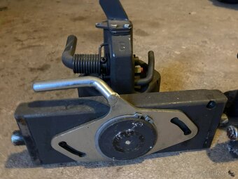 Prodám 2 etážové závěsy na traktor - 5
