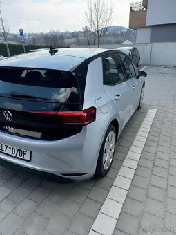 Volkswagen ID3 Pro Performance - 5