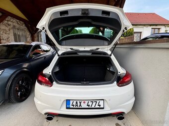 Scirocco R - 5