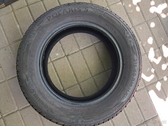 Prodám zimní pneumatiky Barum Polaris 5 - 215/60/16 - 5