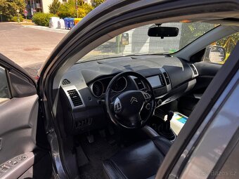 Citroen C-Crosser 2.2 HDi 7 míst - 5