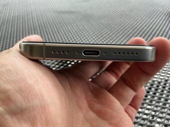 Apple iPhone 16 Pro Max - 5