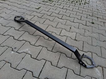 Prodám Rozpěru mezi přední Tlumiče Škoda Fabia 1 - 5