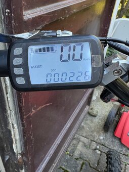 Elektokoloběžka Ultimate Dirtking CSB 1000W 36V - 5