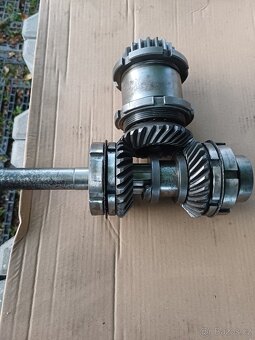 predám reverznu prevodovku - 5