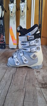 Dámské lyže,lyžáky,hůlky - 5