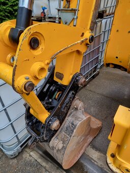 JCB 3CX 2018 s joysticky, powerslide - po servisu 3500mth - 5