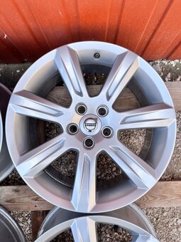 5x108 R17 originál alu disky Volvo - ET 42 - 5