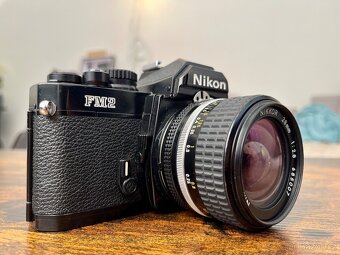 Nikon FM2n, Nikon Ai-S Nikkor 28mm f/2.8 - 5
