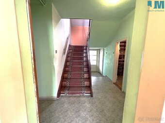 Investiční příležitost v Mohelně – prostorný rodinný dům blí - 5