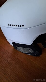 Lyžařská helma Oakley - 5