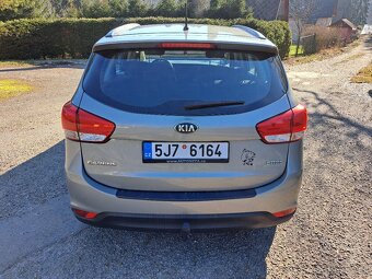 Kia Carens - 5