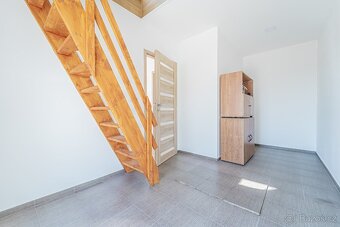 Pěkná chata na Praze 9 - 5