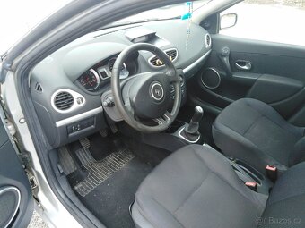 Renault Clio III - 5