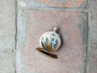 120 let staré hodinky - 5