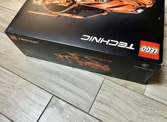LEGO® Technic 42056 Porsche 911 GT3 RS/NOVÉ - 5