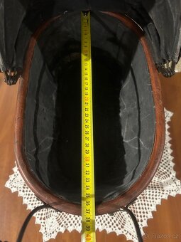 Historický kočárek pro panenky krásná Replika - 5