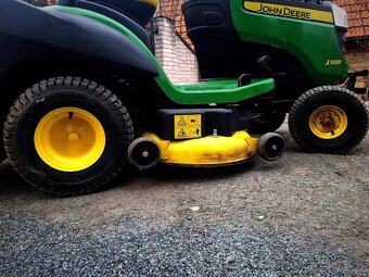 Sekací traktor John Deere X155R - 5