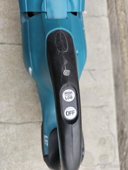 Makita 18V DCL182 na baterky Vysavač + Extra - 5