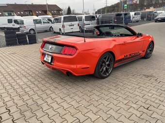 Ford Mustang Cabrio 3.7 V6 224kw - 5